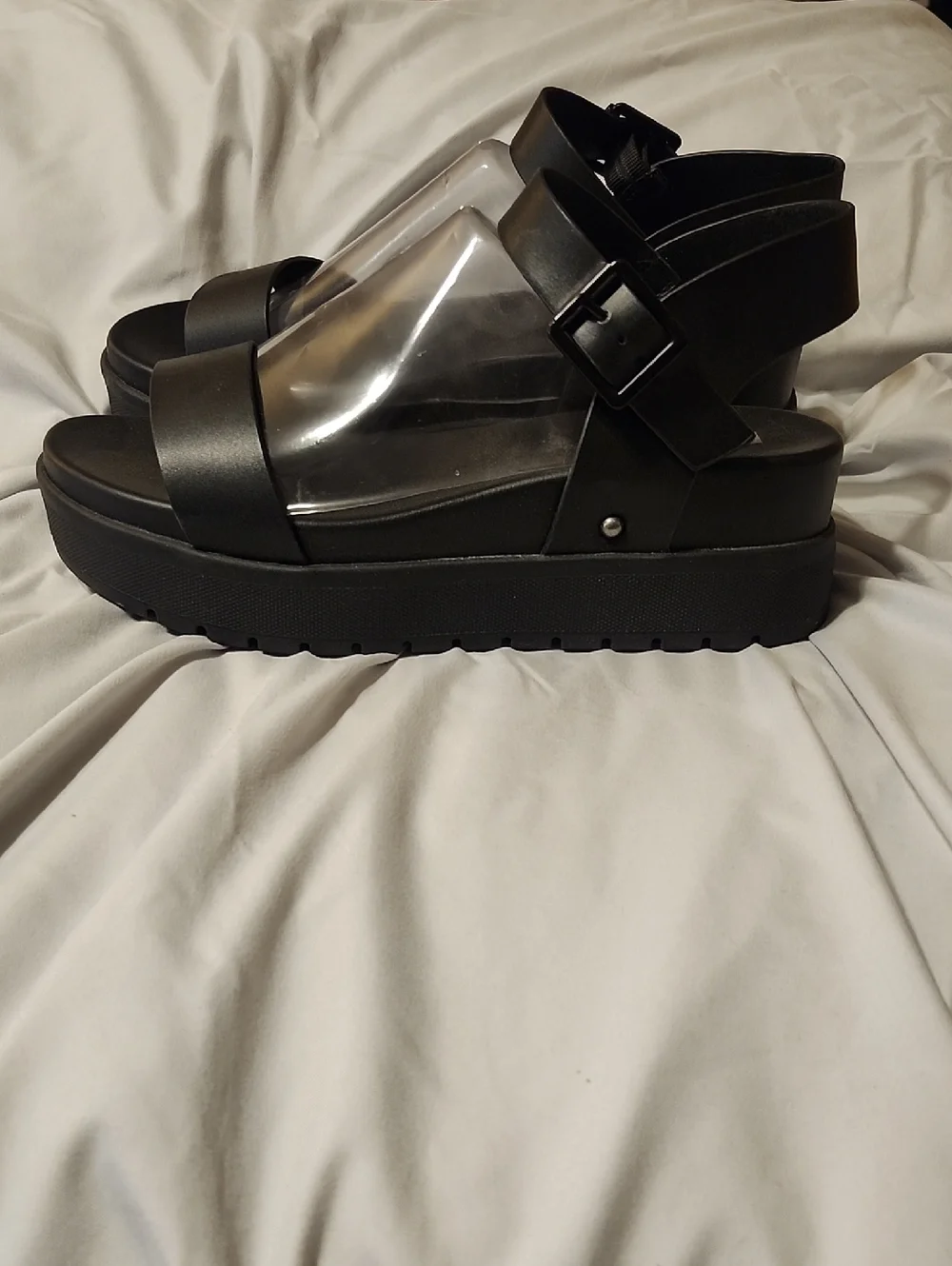 MIA Kayci Platform Sandals - Picture 1 of 5